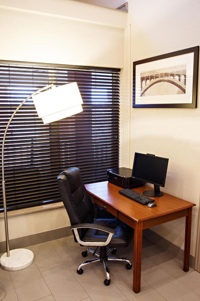 Country Inn & Suites By Radisson, Harrisburg West 메카닉스버그 외부 사진
